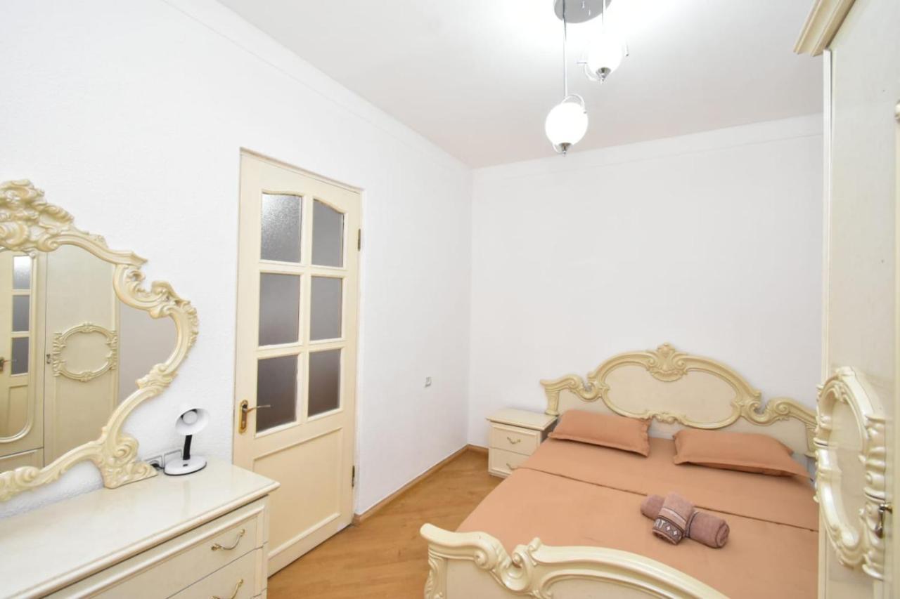 Guesthouses Opera Yerevan Bagian luar foto