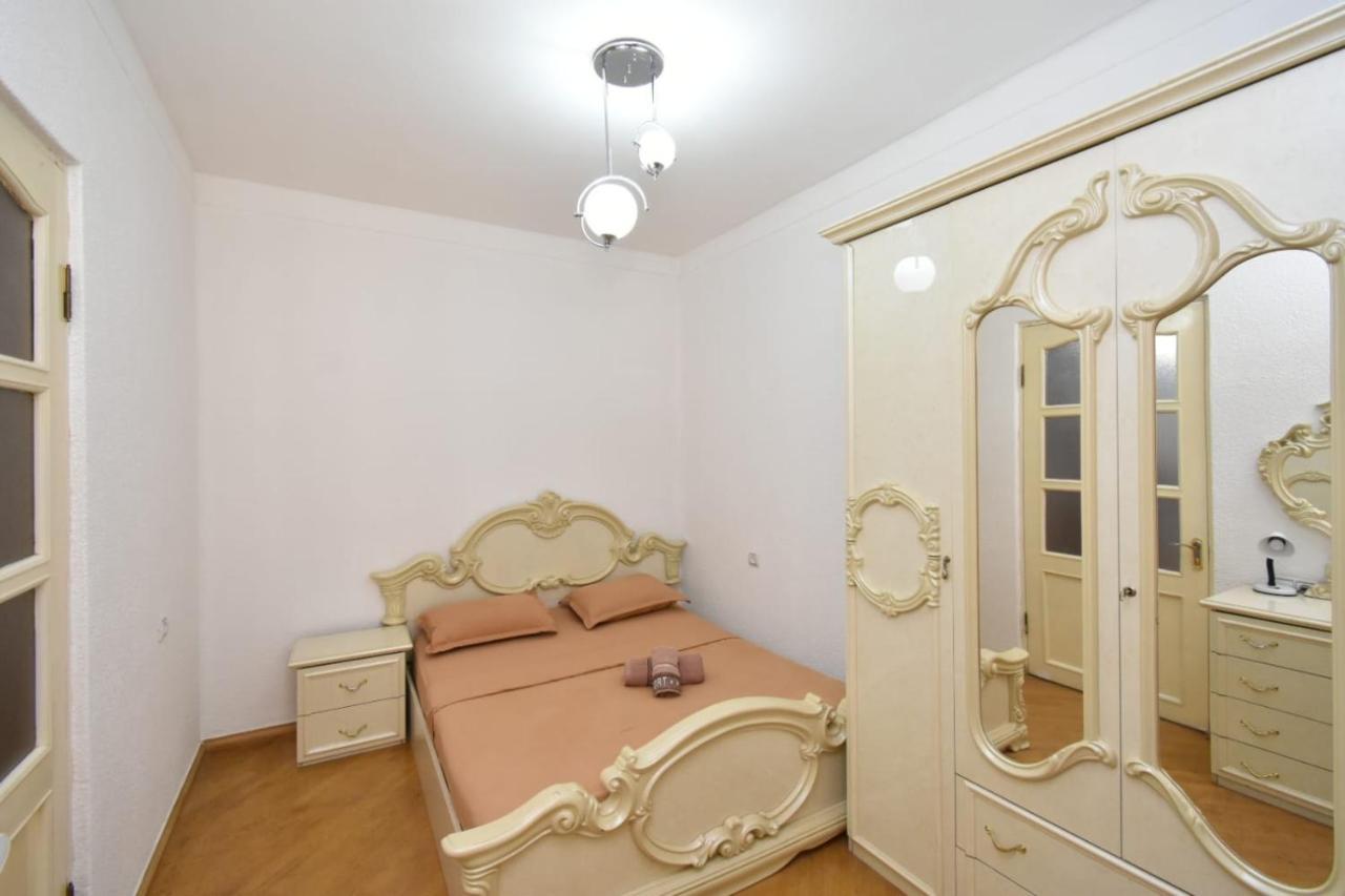 Guesthouses Opera Yerevan Bagian luar foto
