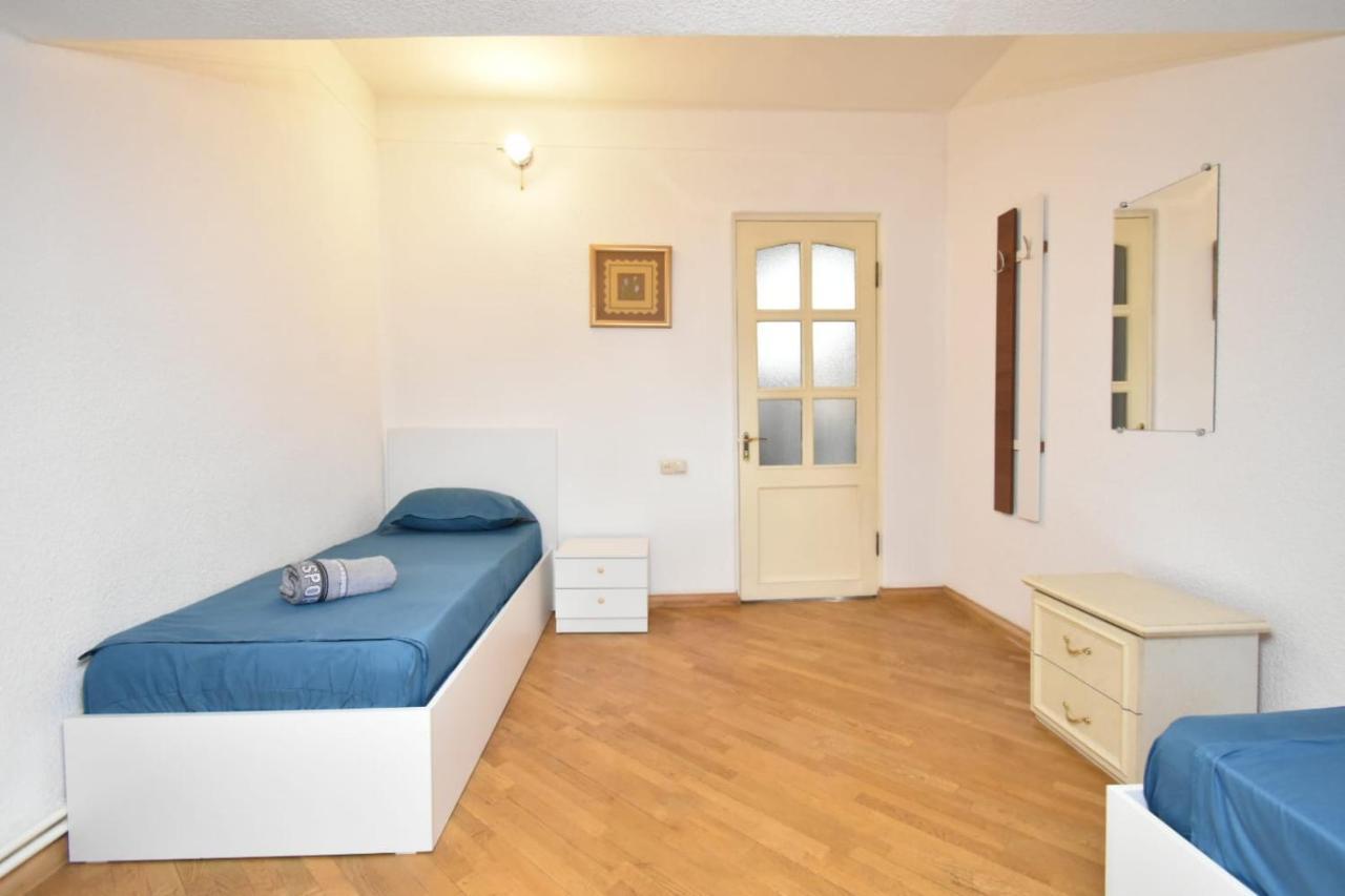 Guesthouses Opera Yerevan Bagian luar foto