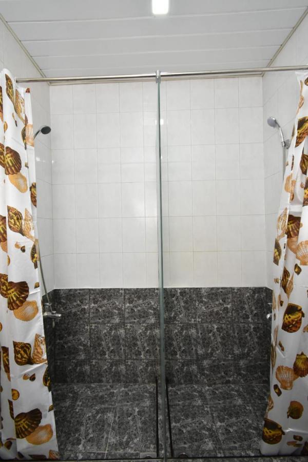 Guesthouses Opera Yerevan Bagian luar foto