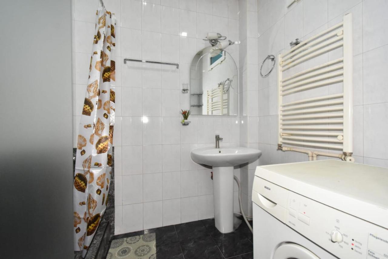 Guesthouses Opera Yerevan Bagian luar foto