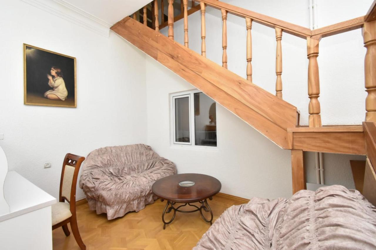 Guesthouses Opera Yerevan Bagian luar foto